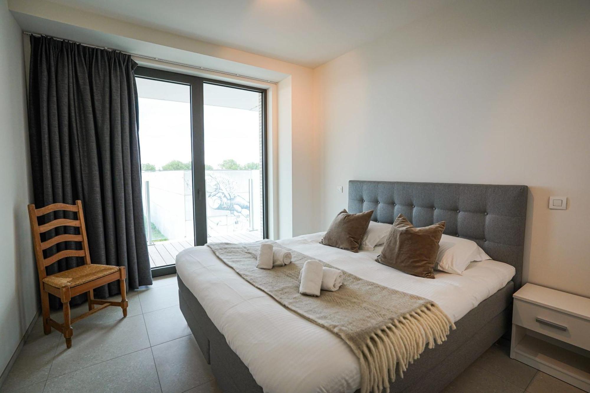Huswell - Beautiful Apartment With Communal Pool And Gym ออสเทนด์ ภายนอก รูปภาพ